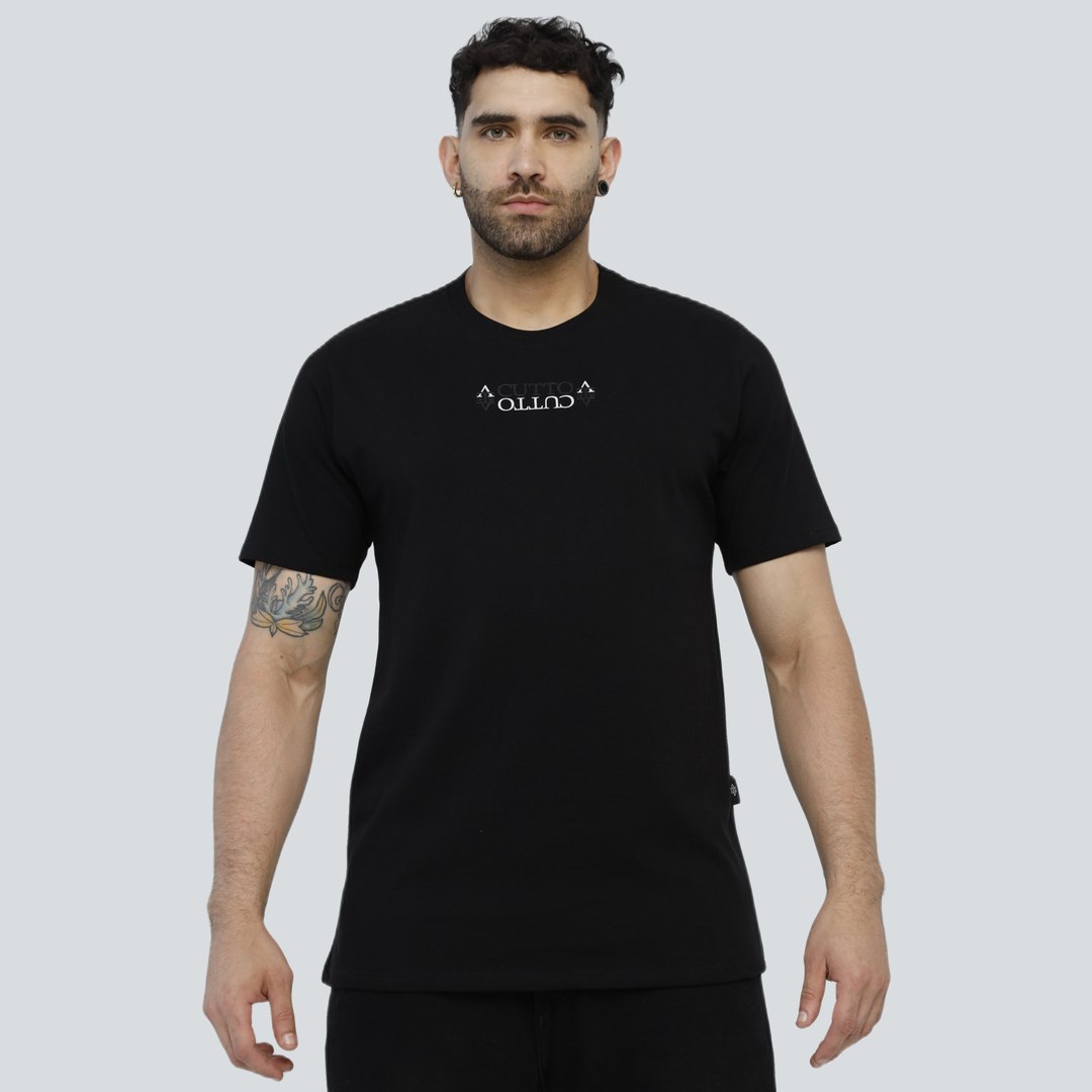 Camiseta Magnus Negra Lusso Discreto