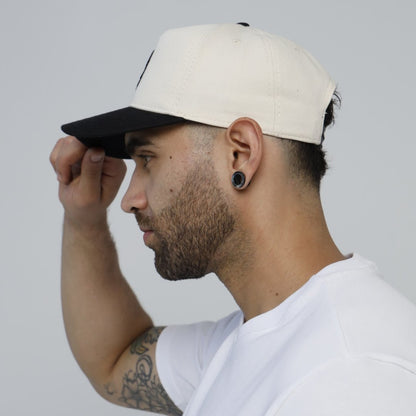 Gorra Traccia Arena